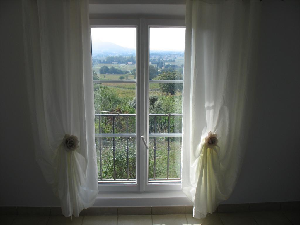 B&B La Cigaline Villedieu  Pokój zdjęcie